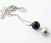 Must oonüks terasega